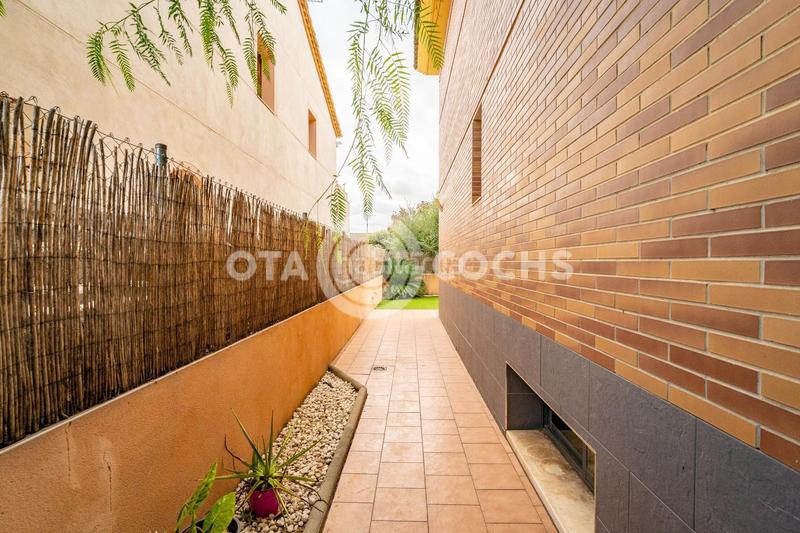 Foto d50722b0-54e9-4cef-a1e5-fbf8a9ead524. Reihenhaus mit heizung parking in Mestral Reus