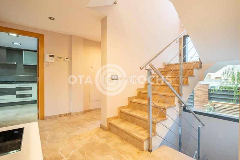 Foto e232863b-97fe-4b0a-aec9-298c13170a4e. Reihenhaus mit heizung parking in Mestral Reus