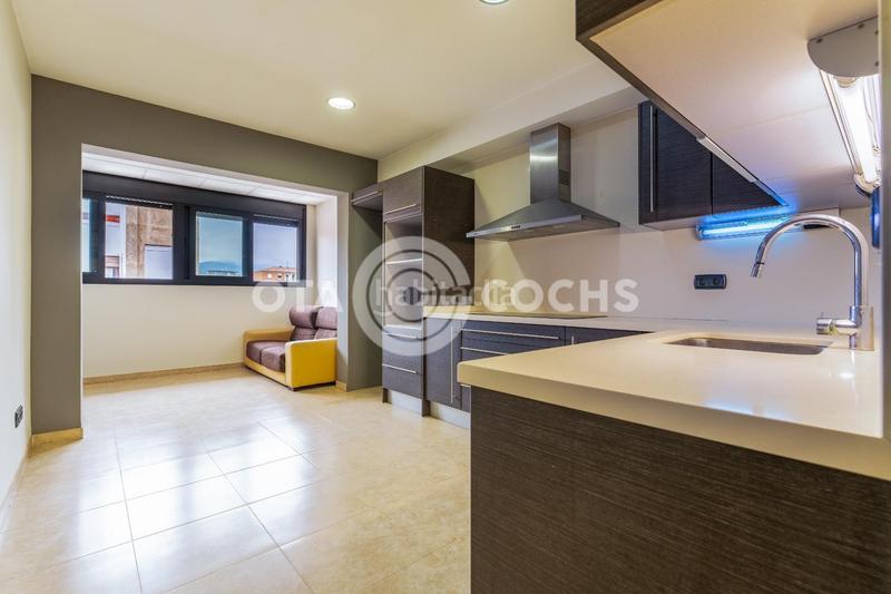 Foto 271cebd8-8d54-49da-95dc-362b7fb186cd. Piso en venta piso totalmente reformado en jacint verdaguer en Reus