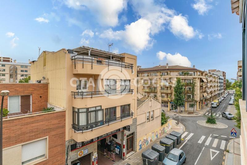 Foto 31b32abd-d040-444d-bc74-4da2ddb13936. Piso en venta piso totalmente reformado en jacint verdaguer en Reus