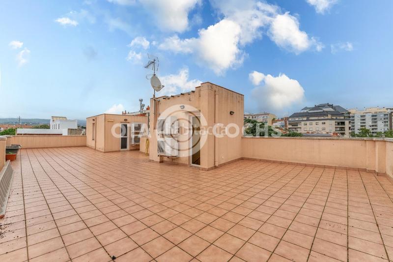 Foto 3660b3c1-66ad-41c5-82d1-a8f45bd92823. Piso en venta piso totalmente reformado en jacint verdaguer en Reus