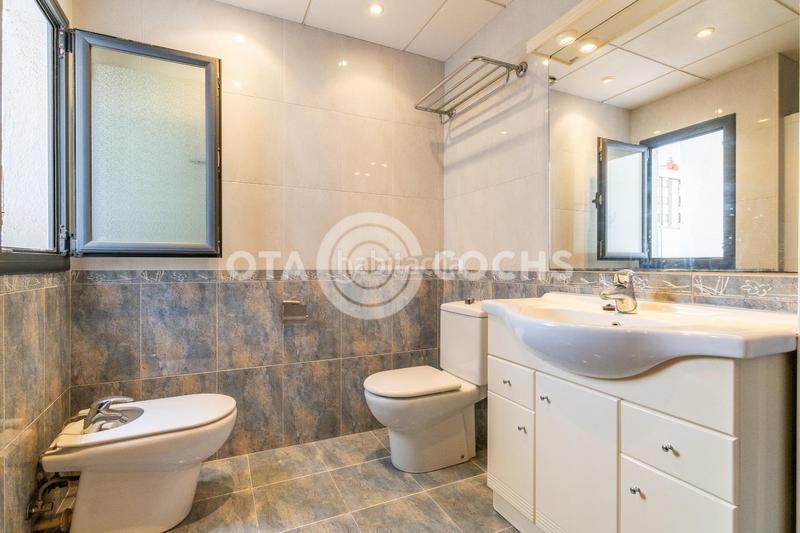 Foto 6f51d14a-e64c-4b52-8287-75ce17ddc686. Piso en venta piso totalmente reformado en jacint verdaguer en Reus