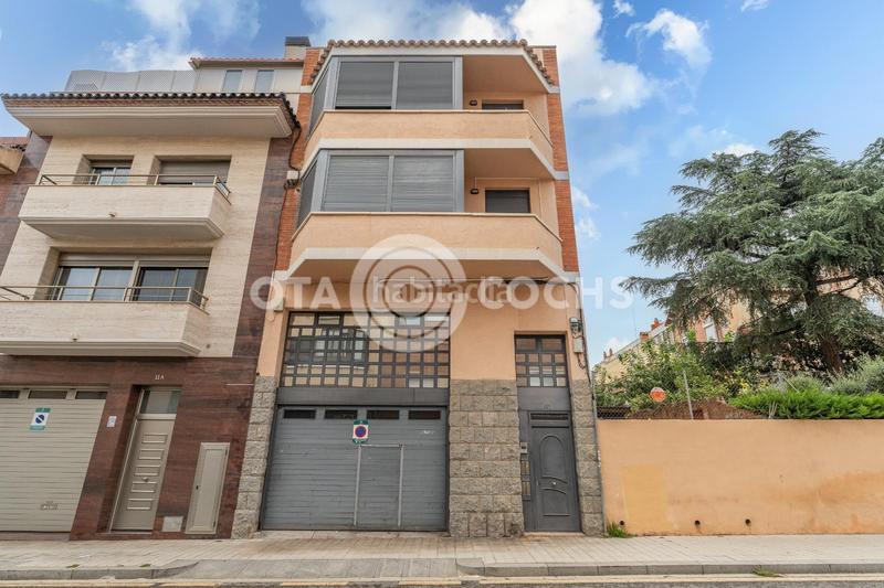 Foto 77edc47c-3e96-4e60-a9bd-2cd39ffd5ad2. Piso en venta piso totalmente reformado en jacint verdaguer en Reus