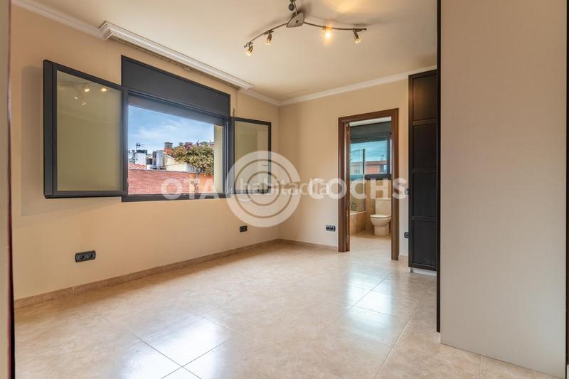 Foto a5ad621e-2052-4e59-a0c2-41642fc58c8d. Piso en venta piso totalmente reformado en jacint verdaguer en Reus