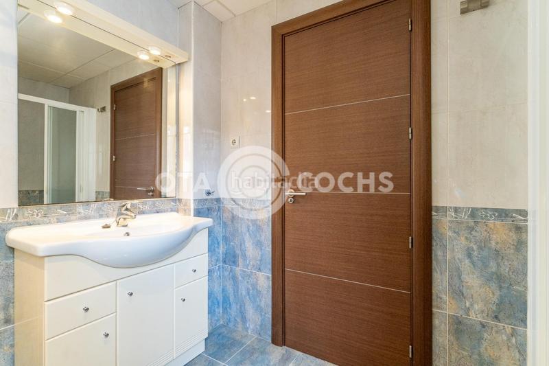 Foto ce91ab86-6db9-41a3-9567-e27ffe55b192. Piso en venta piso totalmente reformado en jacint verdaguer en Reus