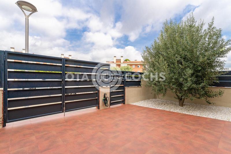 Foto 17854a3f-012a-4e25-8364-5e0c316e2a12. Casa adosada en venta exclusivo chalet adosado en Reus