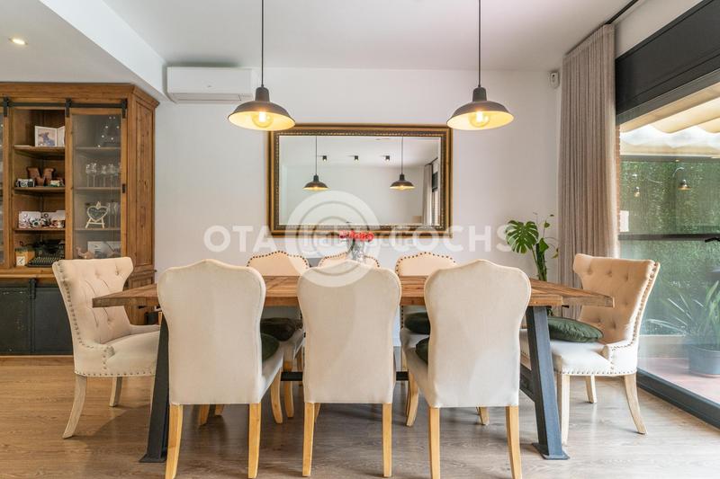 Foto 9a61536d-210b-49b6-a586-05a8737c7a0b. Casa adosada en venta exclusivo chalet adosado en Reus