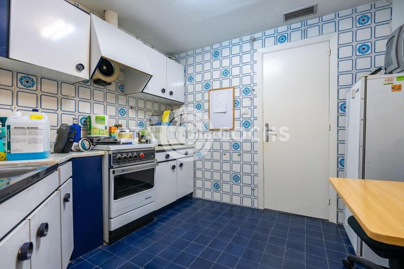 Foto 39c74387-1db6-422a-a60d-4a6ff9878c14. Piso  a reformar en calle sant joan ! en Centre Reus