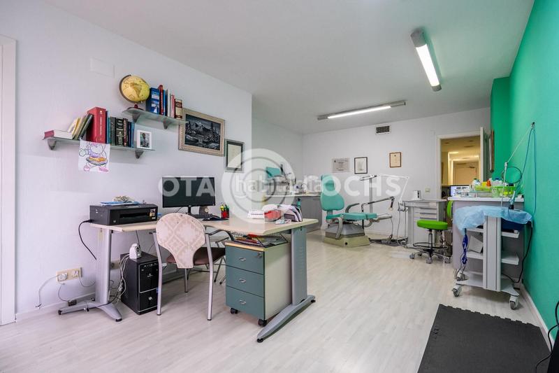 Foto 6306757b-aefc-4f9e-acad-8381c24664a9. Piso  a reformar en calle sant joan ! en Centre Reus