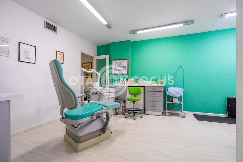 Foto 8b38fd37-6957-4cc1-813c-f6ec91e94d28. Piso  a reformar en calle sant joan ! en Centre Reus