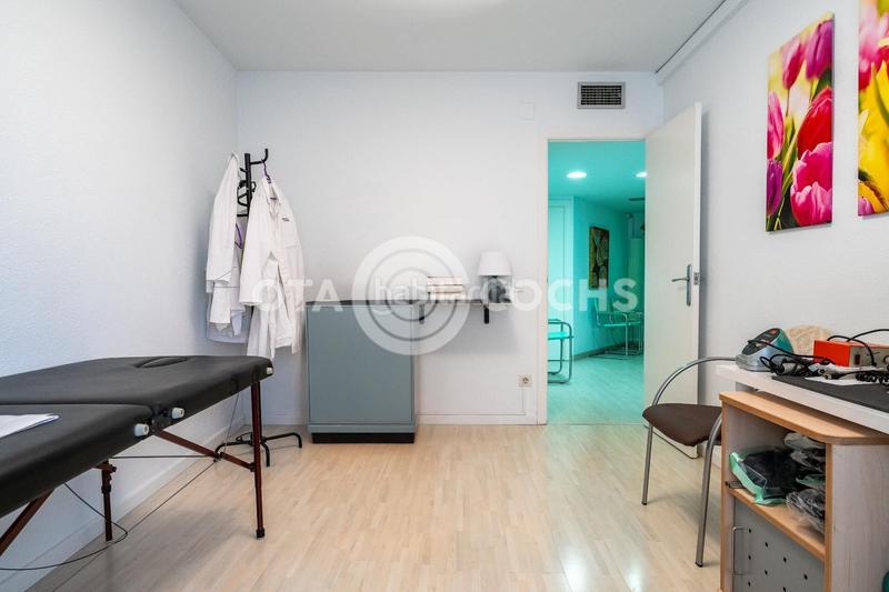 Foto bdc4b8a7-bc51-4b8a-854d-677e97dbe452. Piso  a reformar en calle sant joan ! en Centre Reus