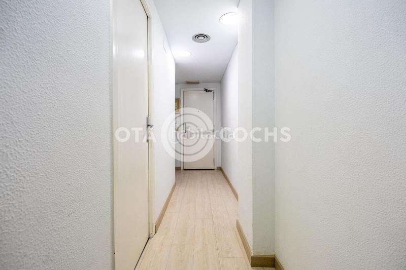 Foto fa58fcdf-aa9e-4a56-8ad1-22a6ea26717a. Piso  a reformar en calle sant joan ! en Centre Reus