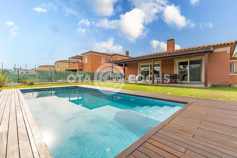 Foto e23ae1d4-0093-48e3-8e2a-b31de9f42078. Chalet mit heizung parking pool in Migjorn Reus