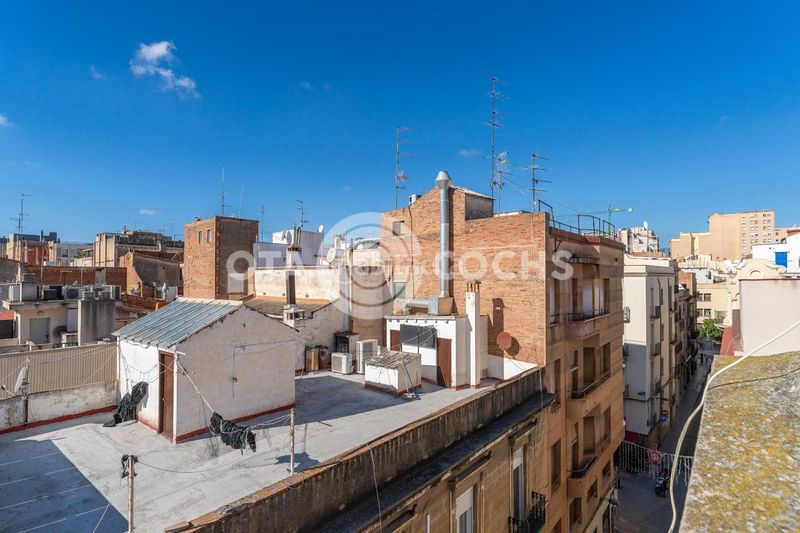 Foto 6c4c8261-ec5a-43ef-aaa6-f392f7500194. Pis a Centre Reus