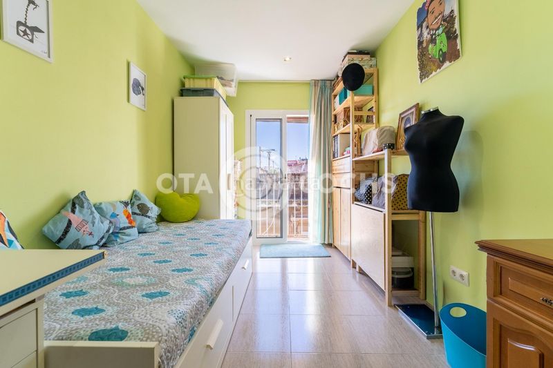 Foto eadb2f8a-126e-4cd0-8040-cf8654c4276d. Pis a Centre Reus