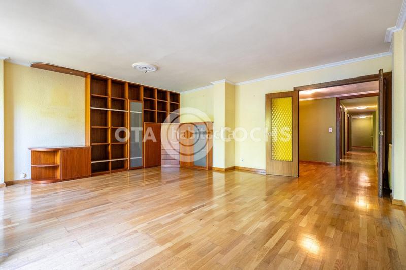 Foto 96b3c742-80c1-4b13-9592-c0bcb592d8d3. Apartment with heating in Centre Reus