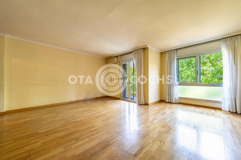 Foto cf835c4f-ec87-4379-9856-b1be4a9294ae. Apartment with heating in Centre Reus