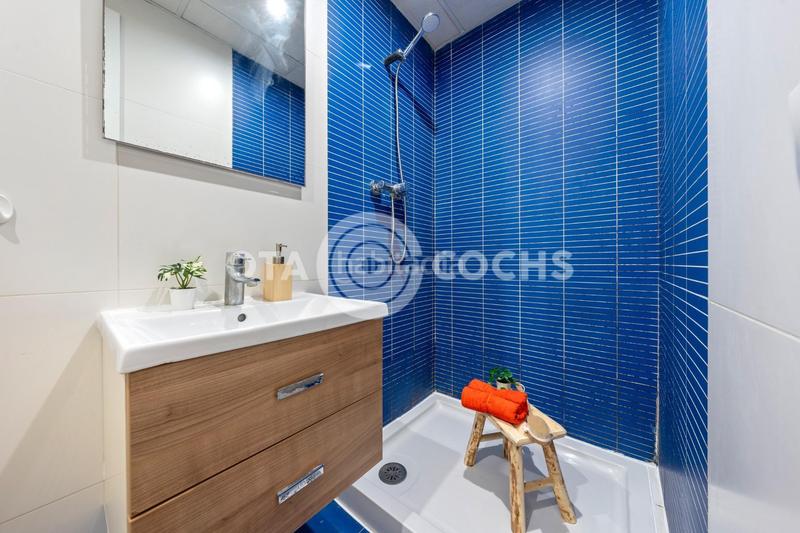 Foto 44d3ed13-a6ff-401c-bc5a-f869e564f8b3. Piso  en calle santa teresa en Centre Reus