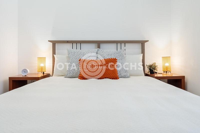 Foto 7cf874b4-8975-4594-b0f5-74443ee52e7f. Piso  en calle santa teresa en Centre Reus