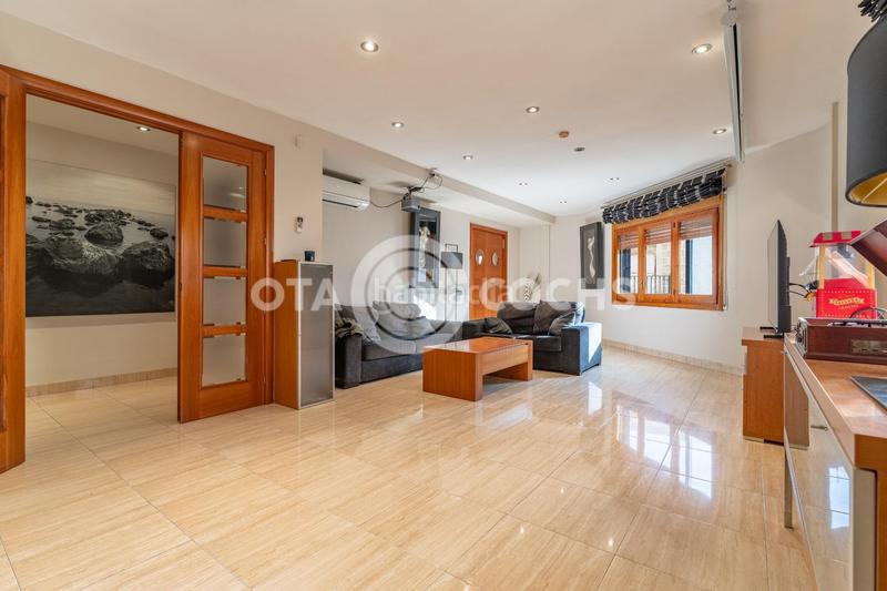 Foto 0aaffd0f-227a-415f-a939-974e6517d5a8. Flat with heating in Llevant Reus