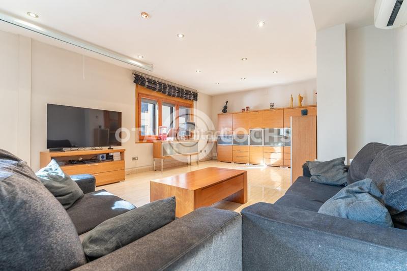 Foto 197d8194-38ef-4ab8-8b2e-96e4cb18c611. Flat with heating in Llevant Reus