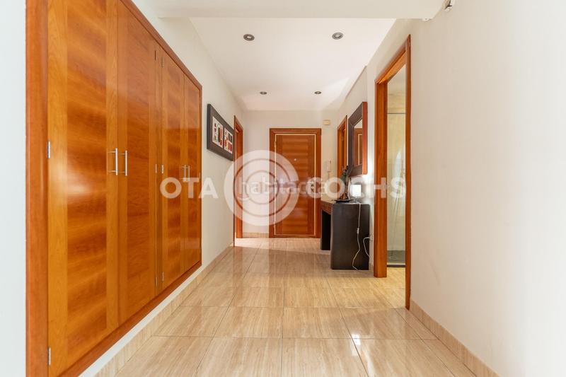 Foto 516a50ae-2c19-447b-b092-3292f2b7bf0d. Flat with heating in Llevant Reus