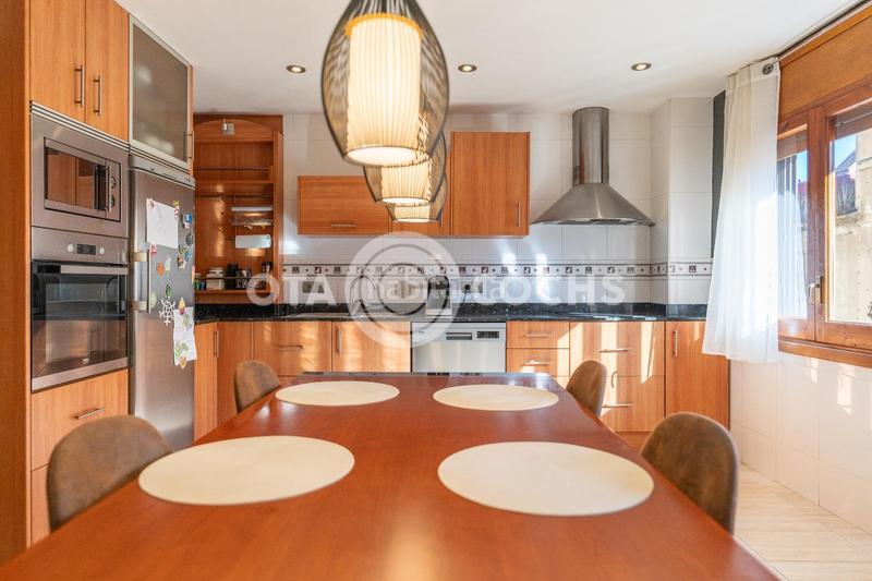 Foto 80e0439b-2874-4b6c-8282-bb7a90a8c03c. Flat with heating in Llevant Reus