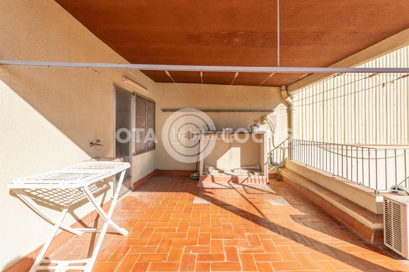 Foto 9a75f01f-25c7-465e-85c7-ea5302e517d6. Flat with heating in Llevant Reus