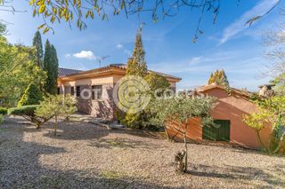 Chalet  Calle santiago russinyol. Espectacular chalet en prades con vistas a la montaña