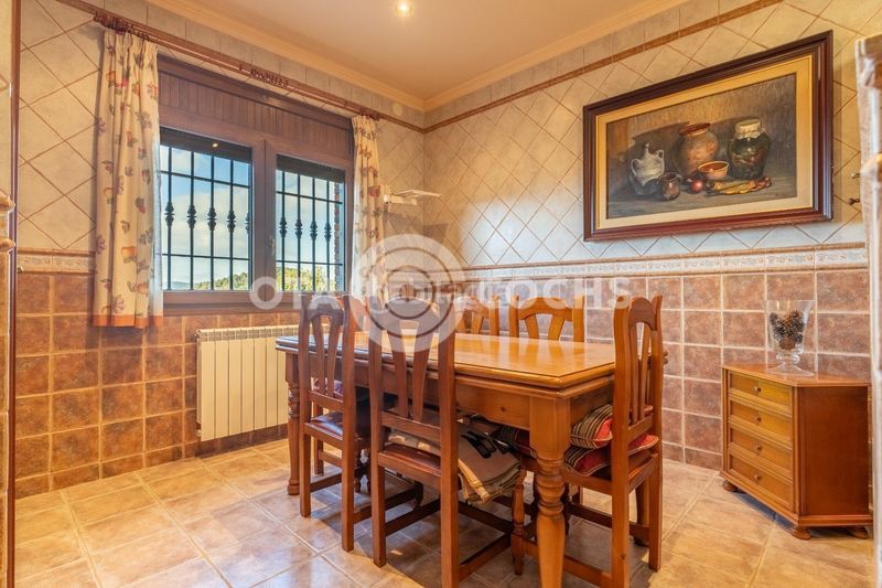 Foto f32f1dd9-4491-4503-b172-e15eed6af06c. Xalet amb calefacció aparcament a Prades