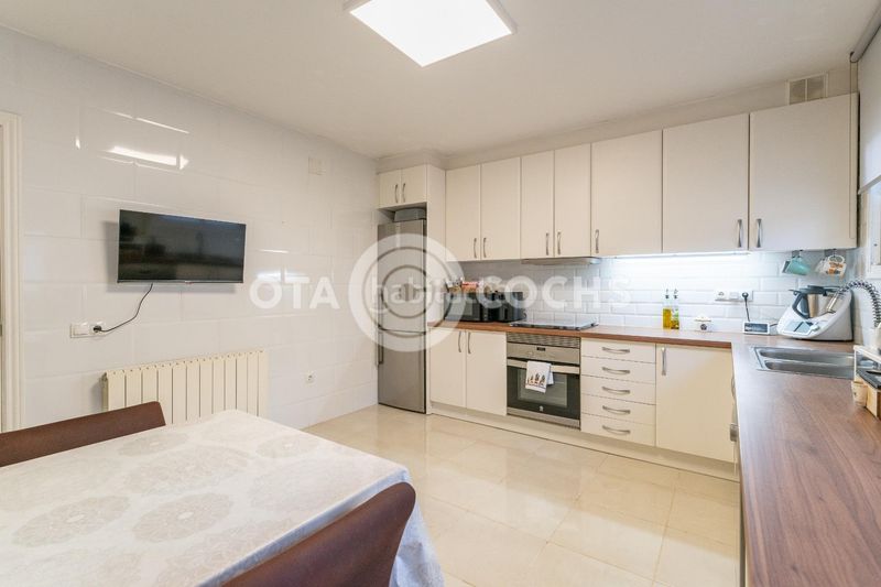 Foto 017452aa-f37d-45f3-8630-0b804771da81. Casa adossada amb calefacció aparcament a Migjorn Reus