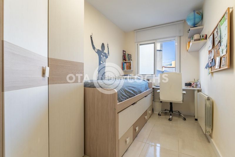 Foto 7d748683-9a75-4596-a168-138077e48792. Casa adossada amb calefacció aparcament a Migjorn Reus