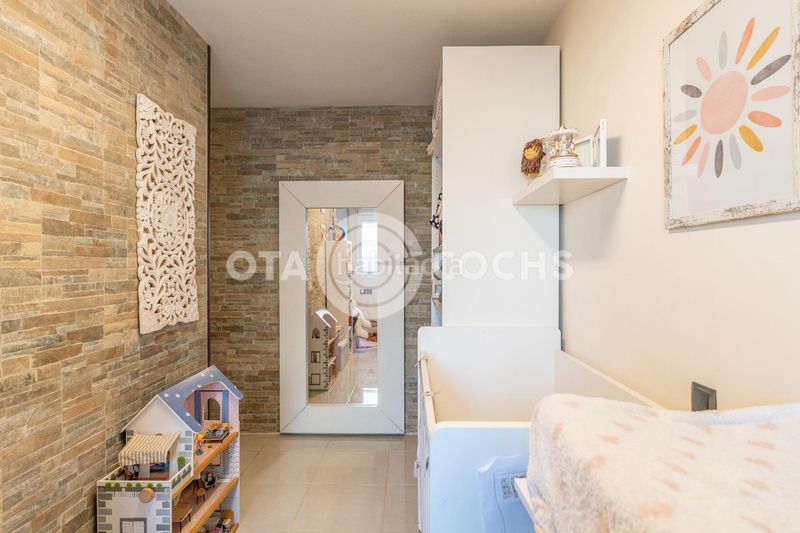 Foto a0733d26-15d1-4b5b-ba54-45f2f680636d. Casa adossada amb calefacció aparcament a Migjorn Reus