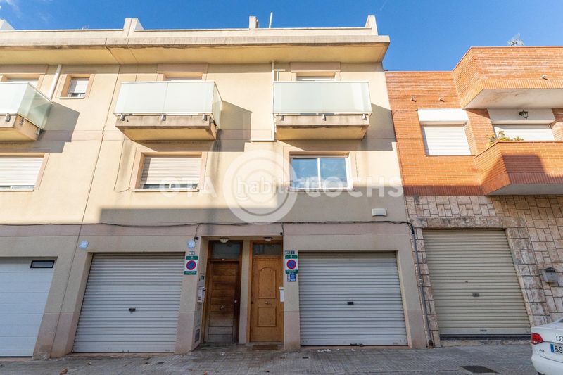Foto f883d725-04bb-473e-87d4-c44b4237877d. Casa adossada amb calefacció aparcament a Migjorn Reus