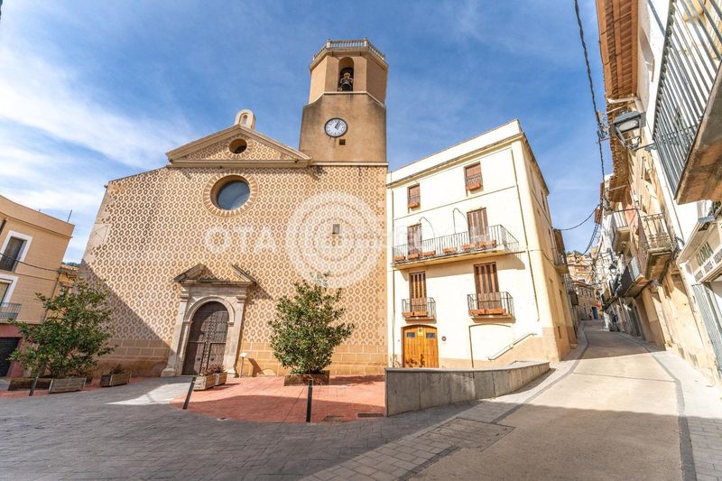Foto e39fda2a-6a8d-4f9b-a98d-df5230a8ed49. Masía casa de pueblo para reformar en Riudecols