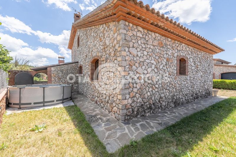 Foto 13d2a304-9dfc-4718-a975-092ce6de9ade. Casa amb calefacció aparcament a Prades