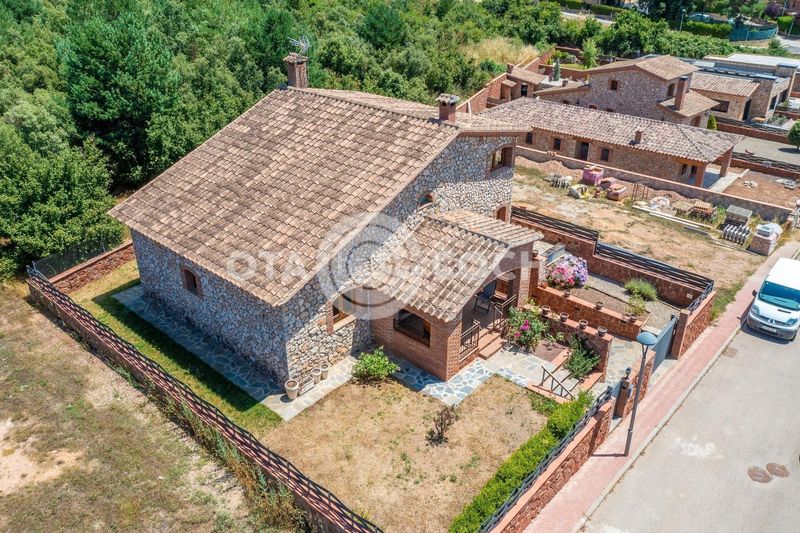 Foto 25f1f545-2b16-4719-a1c2-8fa2185e9da0. Casa amb calefacció aparcament a Prades