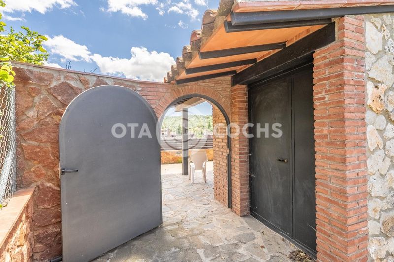 Foto 8cf13a0a-7ab6-4a37-b3ea-0a848930a4ce. Casa amb calefacció aparcament a Prades