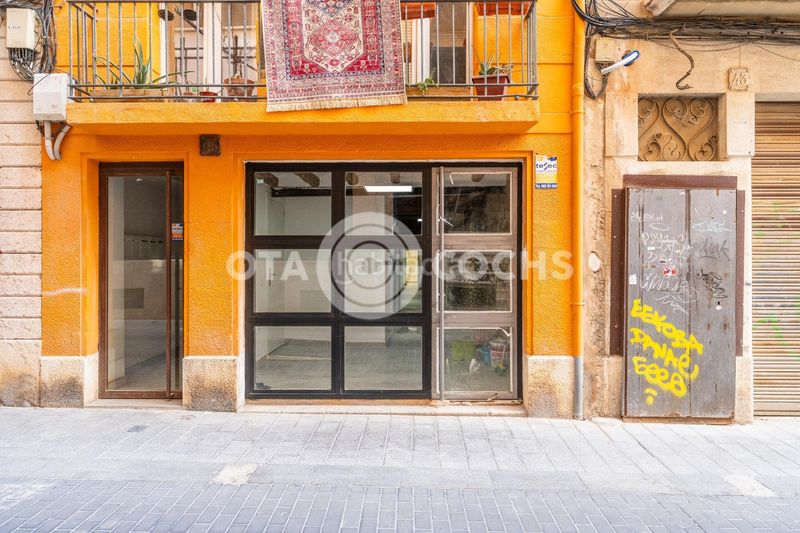 Foto f0d80309-dd86-49bf-a7b8-d5c711843baa. Planta baixa a Centre Reus