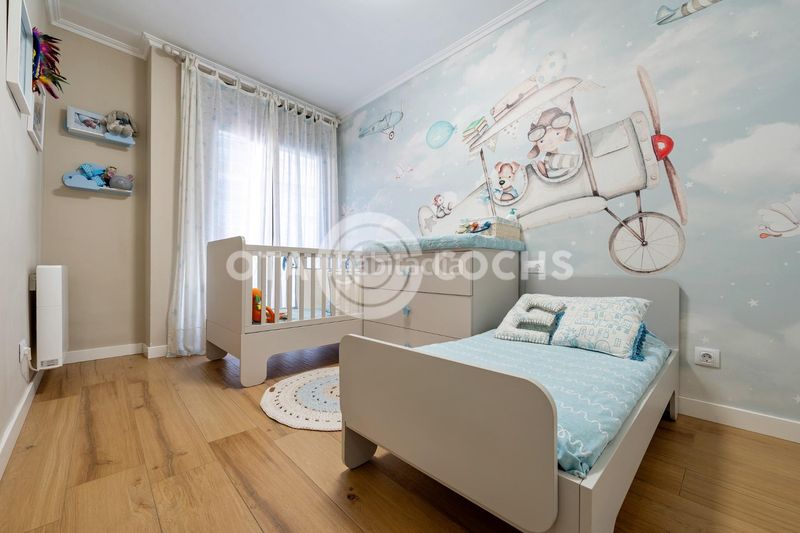 Foto c98d39a3-83a7-4464-b76a-715830a51102. Casa adossada amb calefacció aparcament piscina a Reus