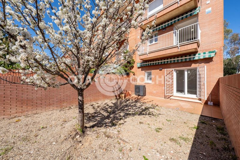 Foto 49f18cc3-9ad0-4671-bf07-cdc99476f88b. Casa adossada amb aparcament a casc antic - nou Cambrils Cambrils