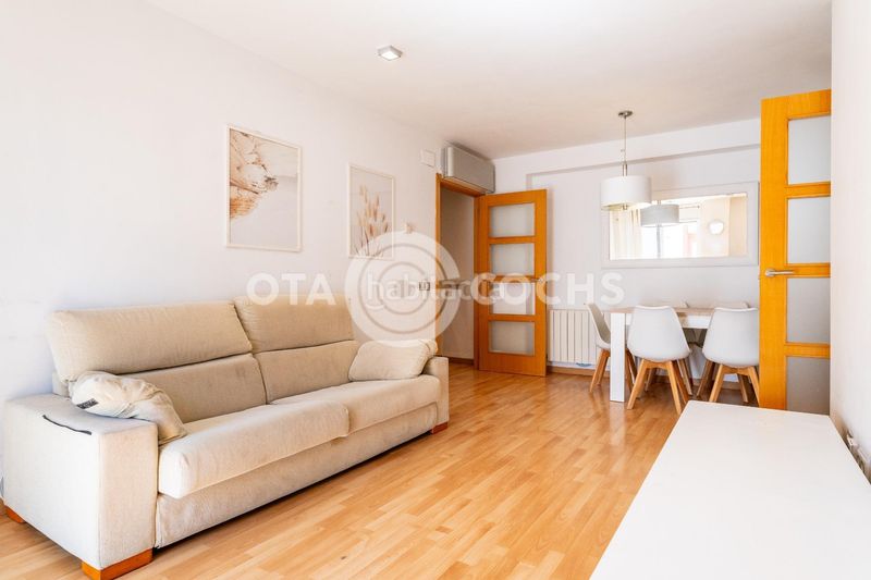 Foto 149025ed-1039-4070-8928-7b92d3564b5f. Pis amb aparcament a Mestral Reus