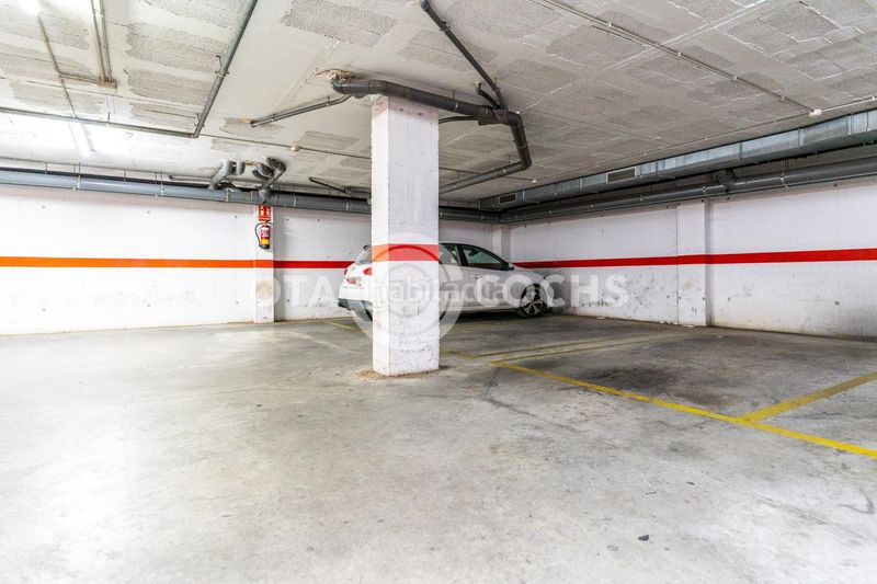 Foto 191d70bf-e495-4999-9cc1-1a01cb07fdc8. Pis amb aparcament a Mestral Reus