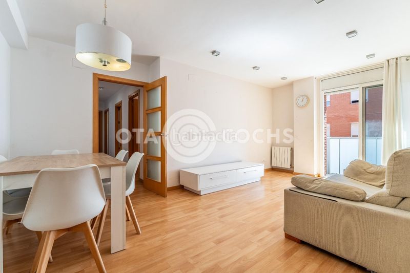 Foto 54d9ac40-731c-4b33-a06e-640a1fd81d4f. Pis amb aparcament a Mestral Reus