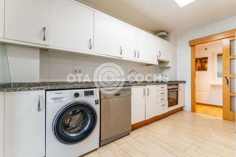 Foto 8f12f1d0-7c26-4e52-a1dd-e9098f84803b. Pis amb aparcament a Mestral Reus