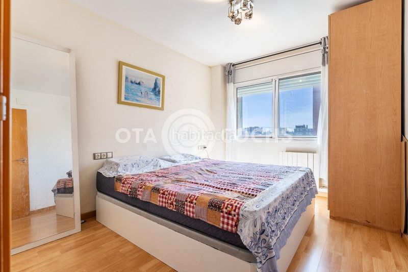 Foto bf6c758f-f676-475c-813a-568dca06e60f. Pis amb aparcament a Mestral Reus