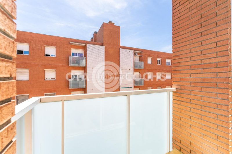 Foto e8166257-5e3d-43f6-bcae-def50a1ee18e. Pis amb aparcament a Mestral Reus