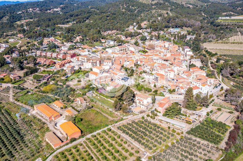 Foto 2f828860-466f-4c23-9287-1d72b15bfb4e. Casa amb aparcament a Almoster