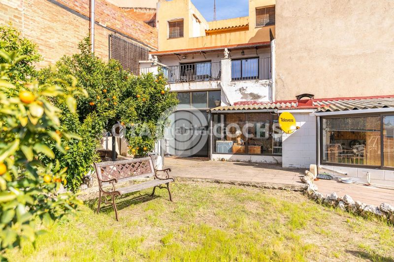 Foto 5d83ab42-d2e3-493b-963c-9b8617a424e3. Casa amb aparcament a Almoster