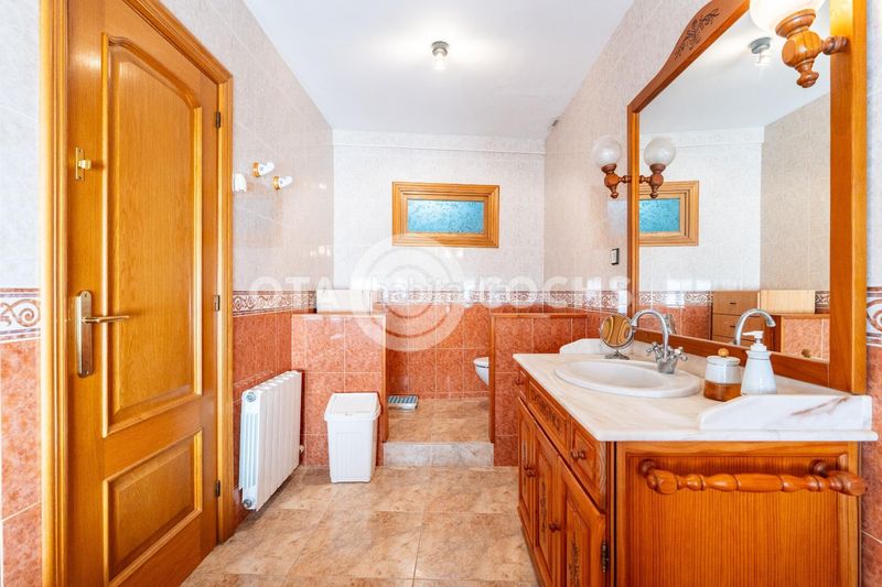 Foto 73037a82-7419-4acf-8a61-e3ea87349e6e. Casa amb aparcament a Almoster